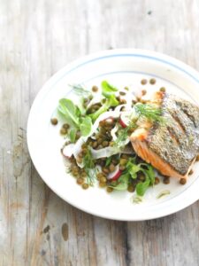 Gestoomde zalm met linzensalade