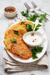 aardappelpannenkoekjes of gromperekichelcher uit Luxemburg